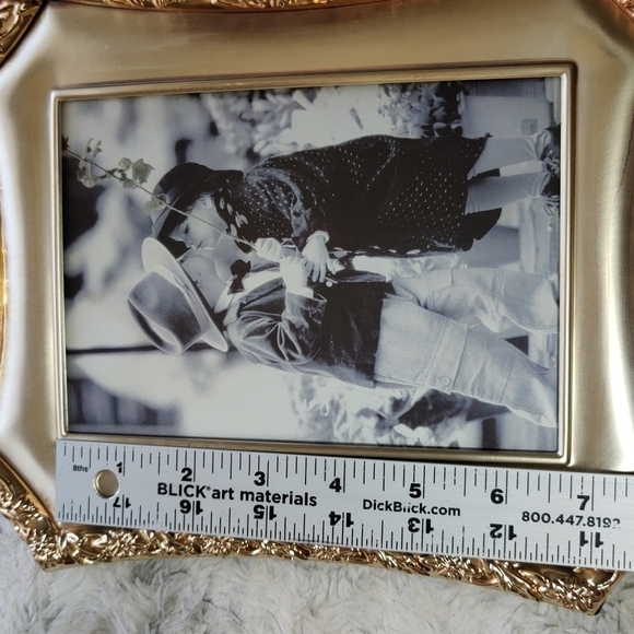Rose Gold Toned Floral Engraved Metal Picture Frame - Picture 13 of 14